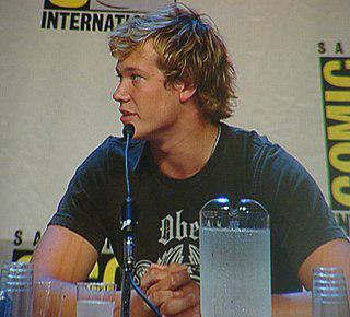 Ed Speleers Height