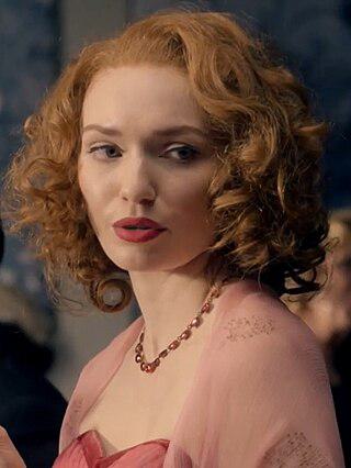 Eleanor Tomlinson Height