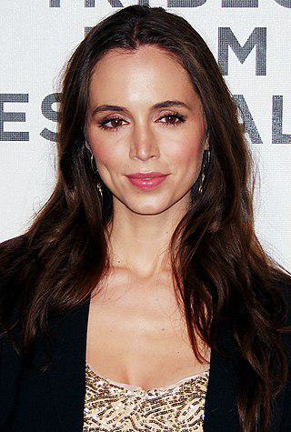 Eliza Dushku Height