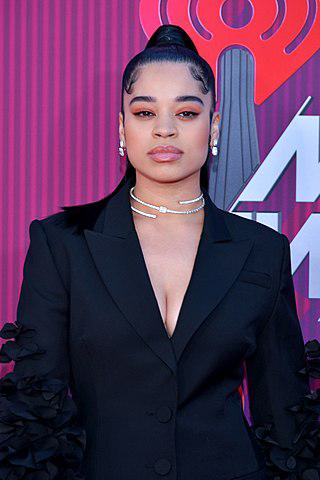 Ella Mai Height