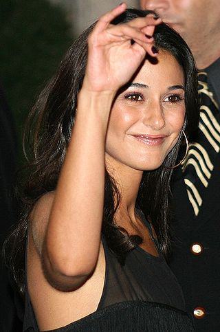 Emmanuelle Chriqui Height