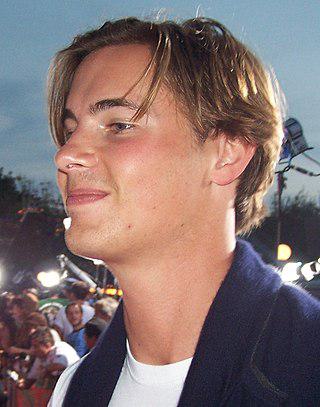 Erik Von Detten Height