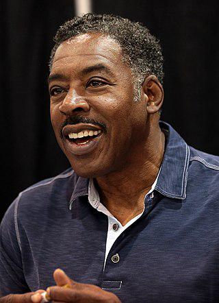 Ernie Hudson Height