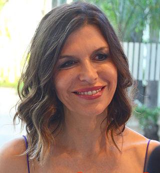 Finola Hughes Height