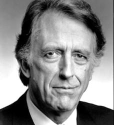 Fritz Weaver Height