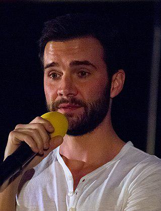 Gil McKinney Height