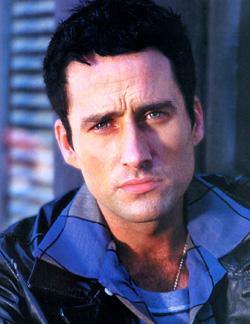 Glenn Quinn Height