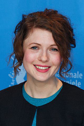 Hannah Steele Height