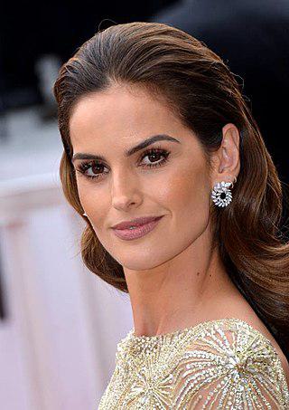 Izabel Goulart Height