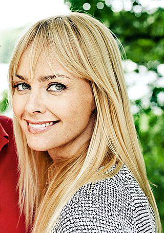 Izabella Scorupco Height