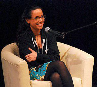 Janeane Garofalo Height