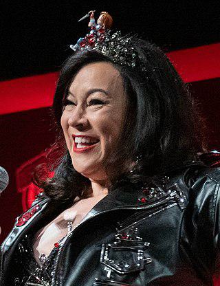 Jennifer Tilly Height