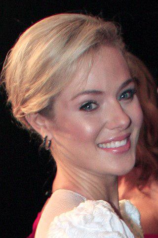 Jessica Marais Height