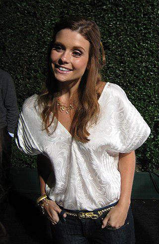 JoAnna Garcia Swisher Height