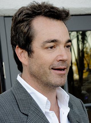 Jon Tenney Height