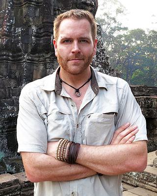 Josh Gates Height