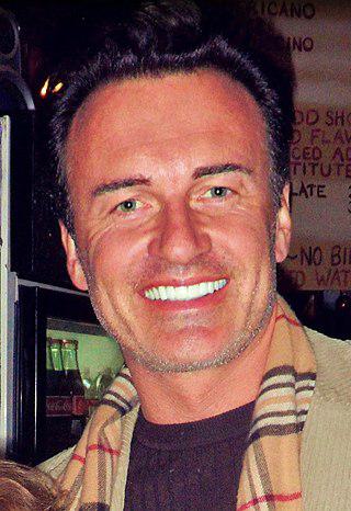 Julian McMahon Height