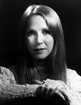 Julie Harris Height