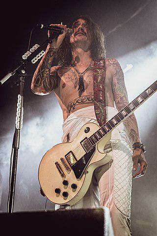 Justin Hawkins Height