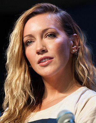 Katie Cassidy Height