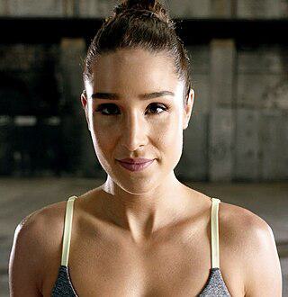 Kayla Itsines Height
