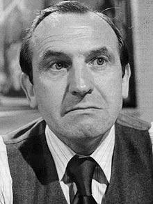 Leonard Rossiter Height