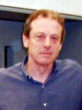 Leslie Grantham Height