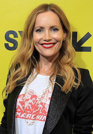 Leslie Mann Height