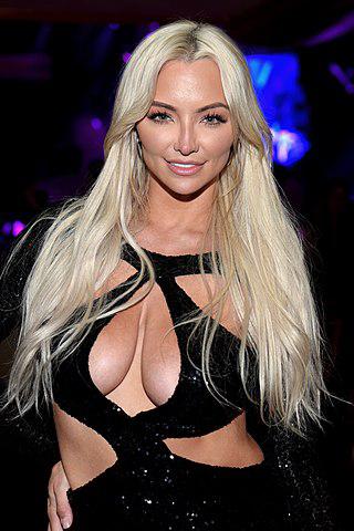 Lindsey Pelas Height