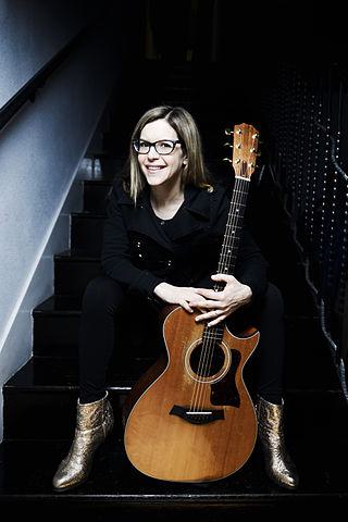 Lisa Loeb Height