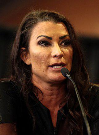 Lisa Marie Varon Height