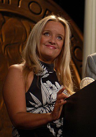 Lucy Davis Height