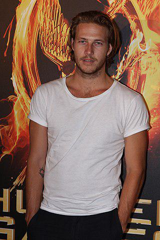 Luke Bracey Height