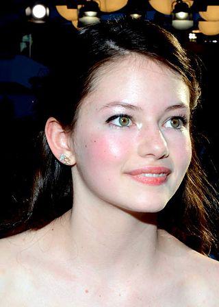 Mackenzie Foy Height