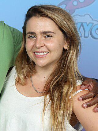 Mae Whitman Height