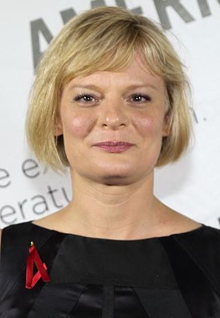 Martha Plimpton Height