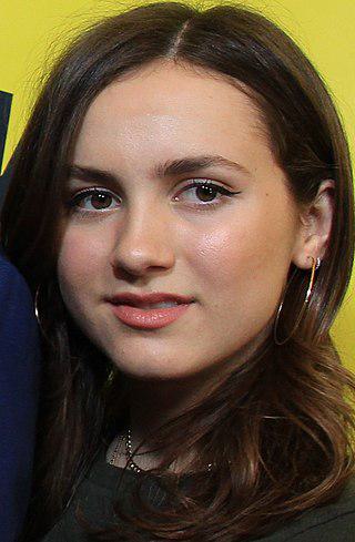 Maude Apatow Height