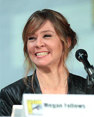 Megan Follows Height