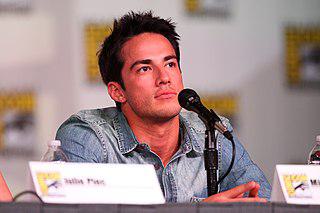 Michael Trevino Height