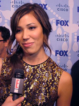 Michaela Conlin Height