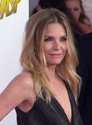 Michelle Pfeiffer Height