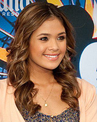 Nicole Gale Anderson Height