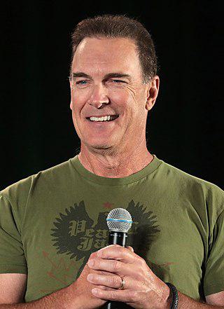 Patrick Warburton Height