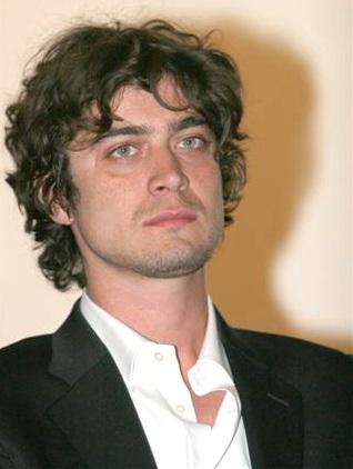 Riccardo Scamarcio Height