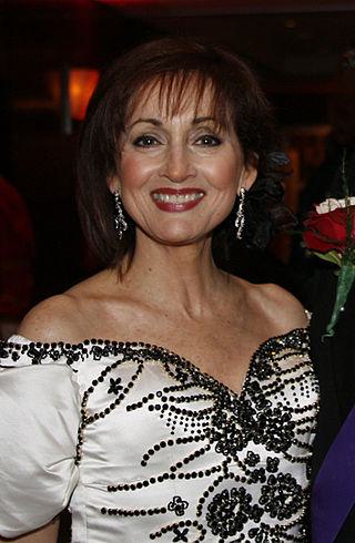 Robin Strasser Height