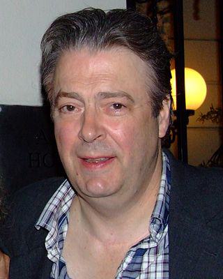 Roger Allam Height