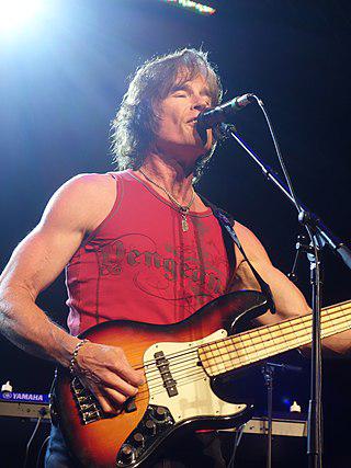 Ronn Moss Height