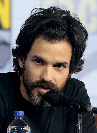 Santiago Cabrera Height