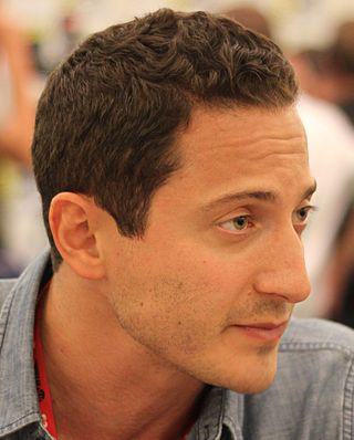 Sasha Roiz Height