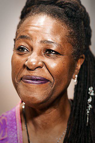 Sharon D. Clarke Height